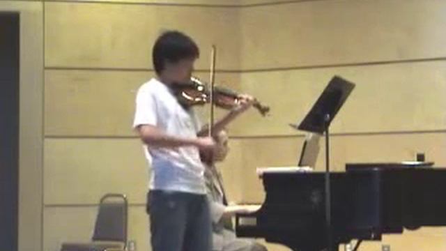 Michael Kim playing Allegro from Handel's sonata in D major смотреть онлайн
