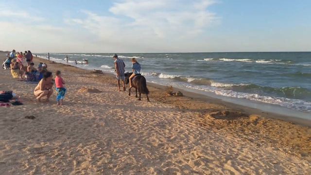 Море поёт, а я на пони) а я такая отдыхаю😉 смотреть онлайн