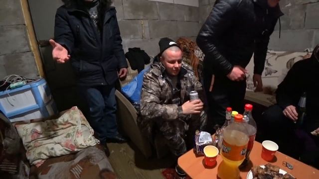ПОКАЗАЛИ ЛИЦО / КТО ЖЕ ЭТО ПАВЛИК или ПОДПИСЧИК ? / БАНЯ ШАШЛЫК ДАЧА смотреть онлайн
