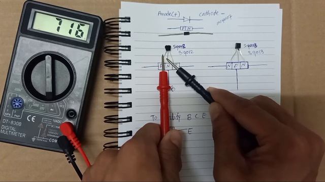 How to test NPN or PNP transistor with digital Multimeter. смотреть онлайн