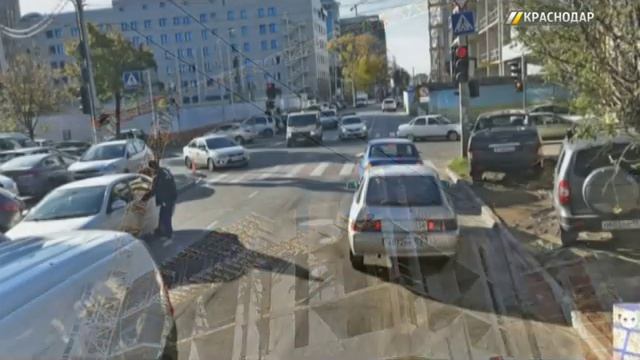 В Краснодаре ограничат проезд по участку улицы Кузнечной из-за демонтажа крана смотреть онлайн