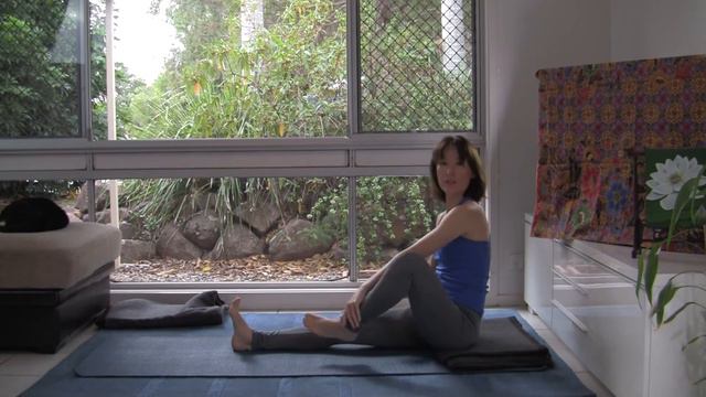 Gentle Hatha Yoga before Meditation ~ Sunday Morning Yoga (full class) смотреть онлайн