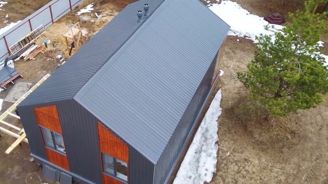 Самый лучший фасад за свои деньги. Обшивка фасада дома профнастилом. Дешёвая наружная отделка дома. смотреть онлайн