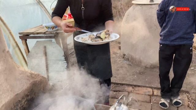 УЗБЕКИСТАН ! Готовим блюдо из РЫБЫ . Как невеста провожает гостей в Каракалпакстане ? смотреть онлайн