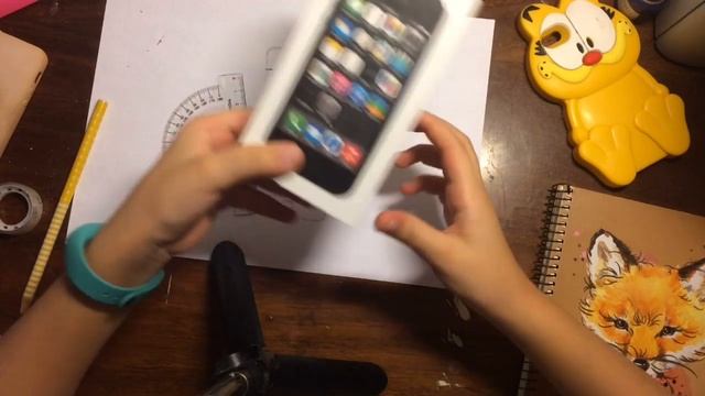 Как нарисовать айфон?/рисуем телефон/туториал / I’m banana/banana time смотреть онлайн