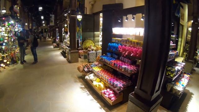 Едем в Дубай с Флагман Трэвел. 4 серия: Souk Madinat, ужин, Комплимент от отеля на День Рождения смотреть онлайн