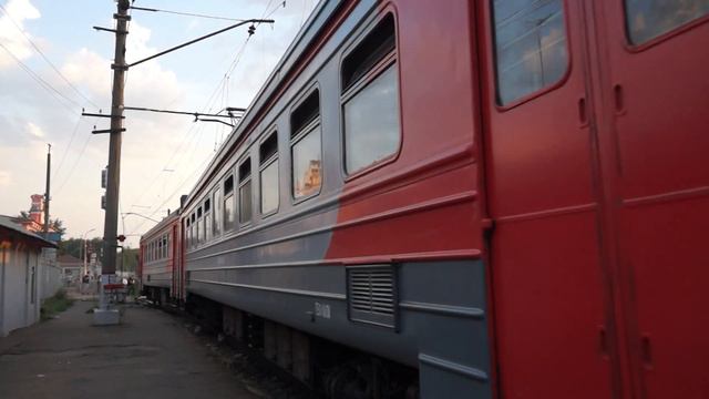ЭР2Р-7015 рейсом Александров-1 - Дмитров заезжает в парк на станции Дмитров. смотреть онлайн