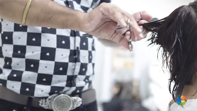 How to: Inverted Bob Haircut смотреть онлайн