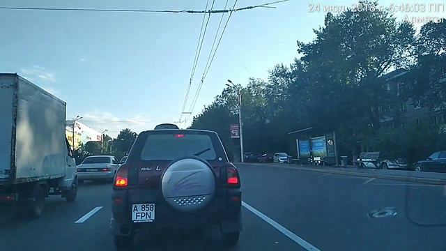 Автобусная полоса для автобусов!!!! смотреть онлайн