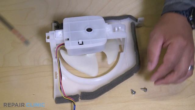 LG Refrigerator Condenser Fan Motor Cover Replacement MCK67158901 смотреть онлайн