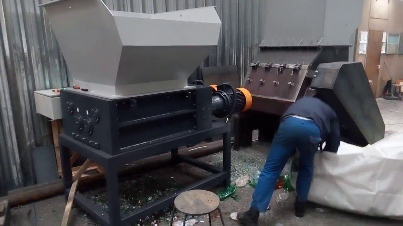 Оборудование для переработки пластика. Шредер 4-роторный для измельчения пластиковых отходов.