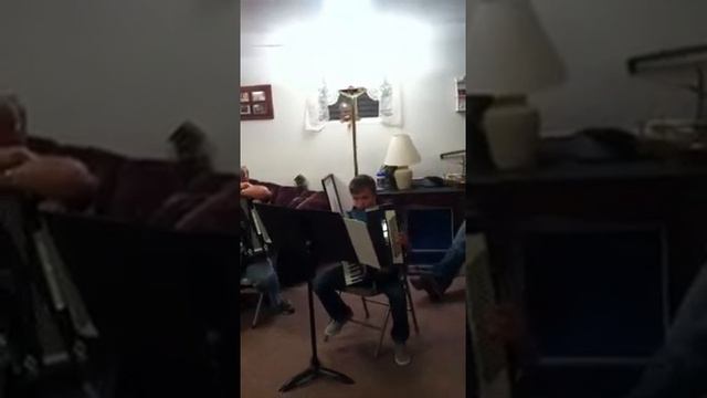 accordion songs смотреть онлайн