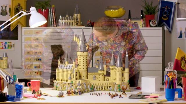 LEGO Гарри Поттер Замок Хогвартс (71043) смотреть онлайн