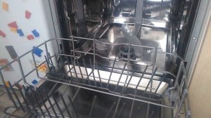 Как избавиться от запаха в посудомоечной машине