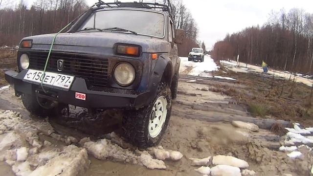 Нивы поспорили с Паджеро на бездорожье, кто круче?! смотреть онлайн