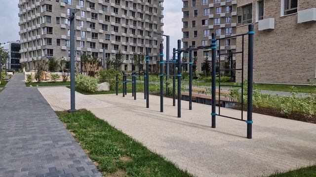 Внешний двор ЖК Волоколамское 24 от Пик, обзор апартамент комплекса комфорт класса. смотреть онлайн