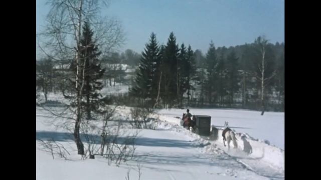 Киноляп в фильме Гусарская баллада смотреть онлайн