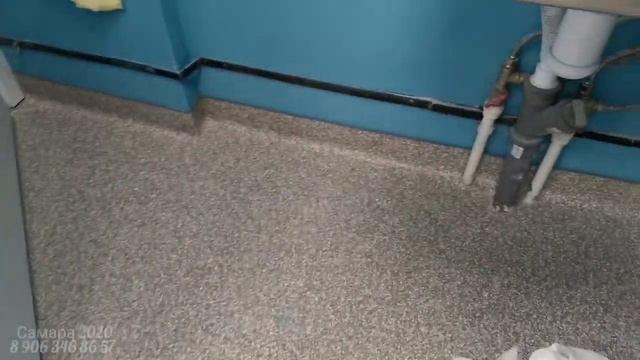 Укладка гомогенного покрытия с заводом на стену. смотреть онлайн