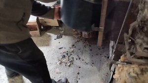 Экономь деньги. Колосниковая печь. Сжигаем пеллету из отходов подсолнечника в обычной топке.