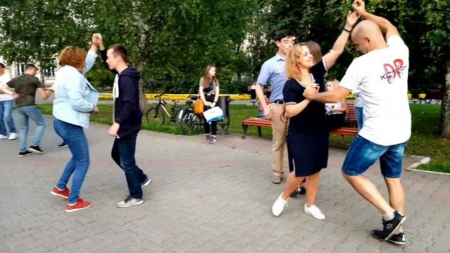 Чувство бачаты. Танцы в Сыктывкаре. Клуб Танцующие люди смотреть онлайн
