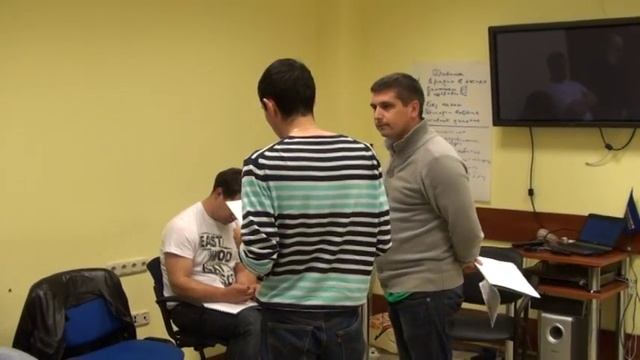 Ролевая игра 1 с мечущимся клиентом смотреть онлайн