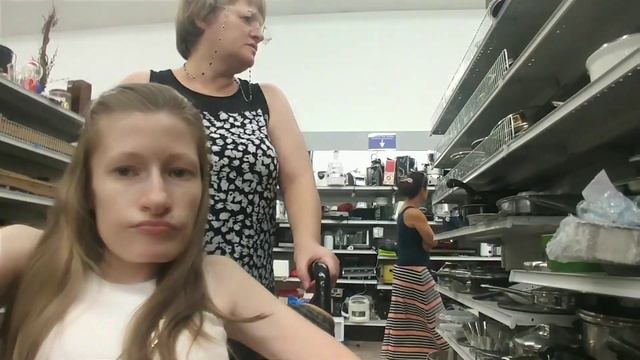 ВЛОГ\\Обзор ПРОДУКТОВ\ собачьи СЛЮНИ\мой АНГЛИЙСКИЙ\МОИ ДРУЗЬЯ В гудвил порогулка смотреть онлайн