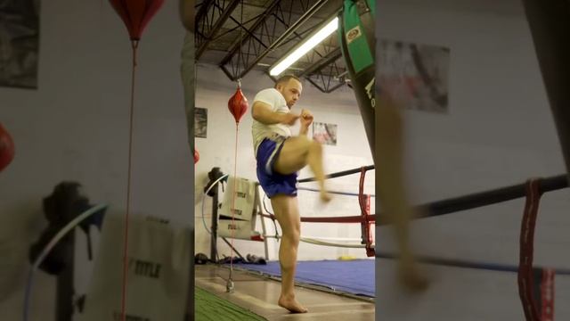 Roanoke, Virginia 2022. Muay Thai bag work. смотреть онлайн