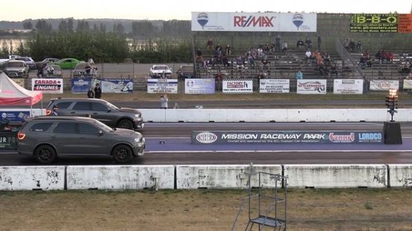 Durango SRT vs Mustang GT and vs Durango Hellcat - drag racing