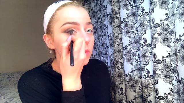 Звёздный мейк ап за 20 минут! Узнай как красятся звезды Голливуда в бесплатном уроке мастер классе. смотреть онлайн