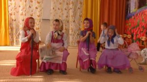 Смешная детская сценка "Бабушки-старушки" в исполнении мальчиков в детском саду на 8 марта