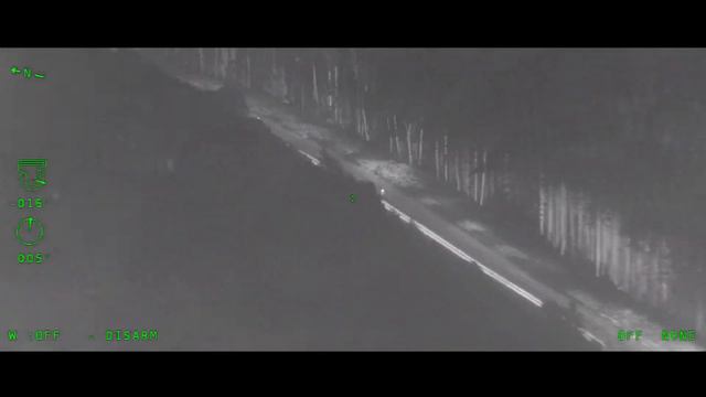 Мигранты пересекают беларусско-литовскую границу - видео смотреть онлайн