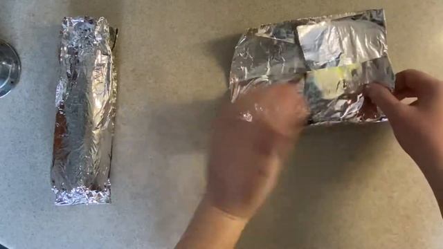 Скумбрия запечённая в фольге! Попробуйте. Очень просто и вкусно! смотреть онлайн