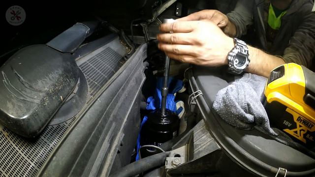 Oil Change Mercedes Benz 190E W201