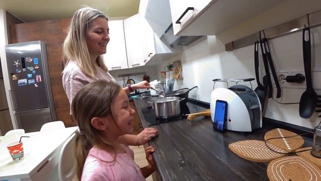 Влог: Не отмечаем 23 февраля смотреть онлайн