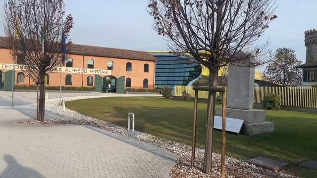 Влог от Италия | Парма, Модена, Маранело част 3 - Возих се във Ферари 690 к.с смотреть онлайн
