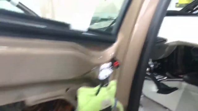 Volvo V40 шумоизоляция. В стоке нет высококачественной шумки, но это все достаточно легко поправимо смотреть онлайн