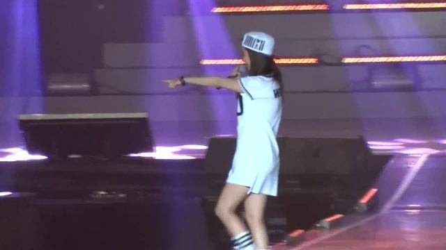 150703 Running man Race Start season 3 in Hong Kong - Gary & Ji hyo