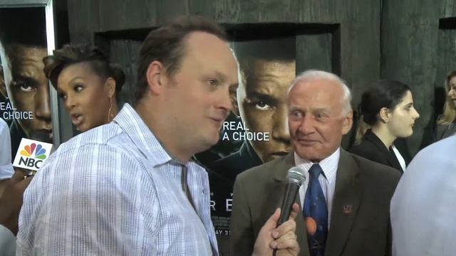 Buzz Aldrin talks getting to Mars with Brad Blanks смотреть онлайн
