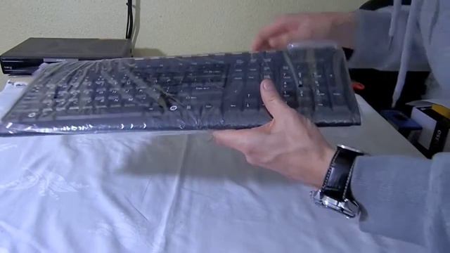 Gigabyte GK-KM6150 Unboxing [Ro] смотреть онлайн