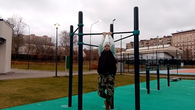 5 видов подтягиваний/С акцентом на бицепс смотреть онлайн