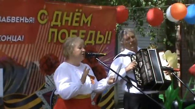 "Поле Русское" - авторскую песню Владимира Столярова исполняет Наталья Тиганова смотреть онлайн