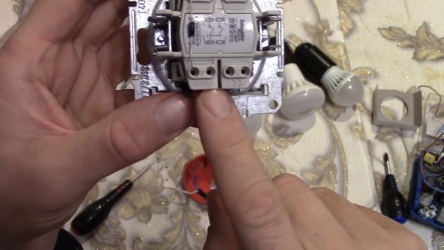Как подключить люстру с двумя группами светодиодных ламп . смотреть онлайн