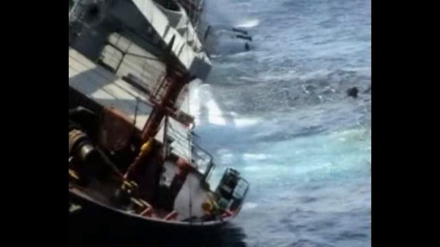 ТОНЕТ ПАРАХОД. HUILONG. УТОПАС. СПАСЕНИЕ ПАРАХОДА. 18 МАЯ 2005. Г. Ищу владельца этого видео ! ! смотреть онлайн