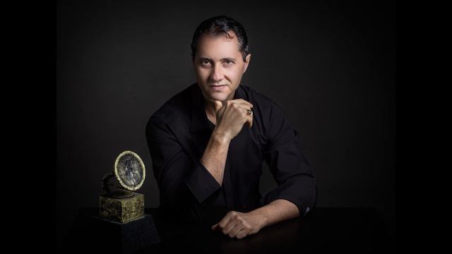 STOYAN BONCHEV sings "I Believe" honoring the memory of the KING смотреть онлайн