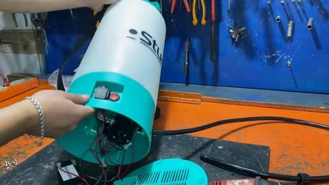 Ремонт опрыскивателя аккумуляторного Sturm GS8210B в сервисном центре Энтузиаст-сервис смотреть онлайн