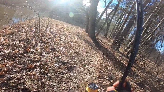 Перша весняна риболовля в Дахнівському районі Черкас з мультиплікаторною котушкою та лайт спінінгом смотреть онлайн