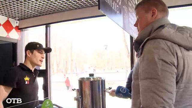 Активисты нашли нарушения в каждой точке по продаже шаурмы в Екатеринбурге смотреть онлайн