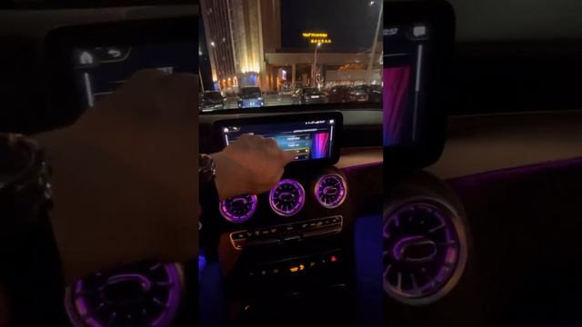 Обзор салона Мерседеса в темное время суток