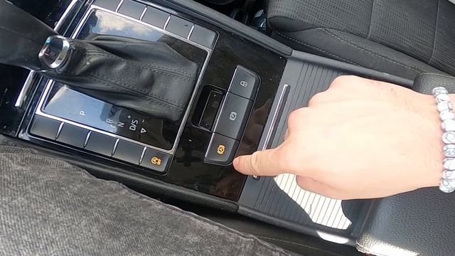 How to Enable or Disable Parking Brake System in Skoda Superb III ( 2015 - Now ) смотреть онлайн