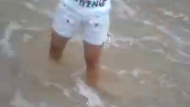 At Naiharn beach смотреть онлайн